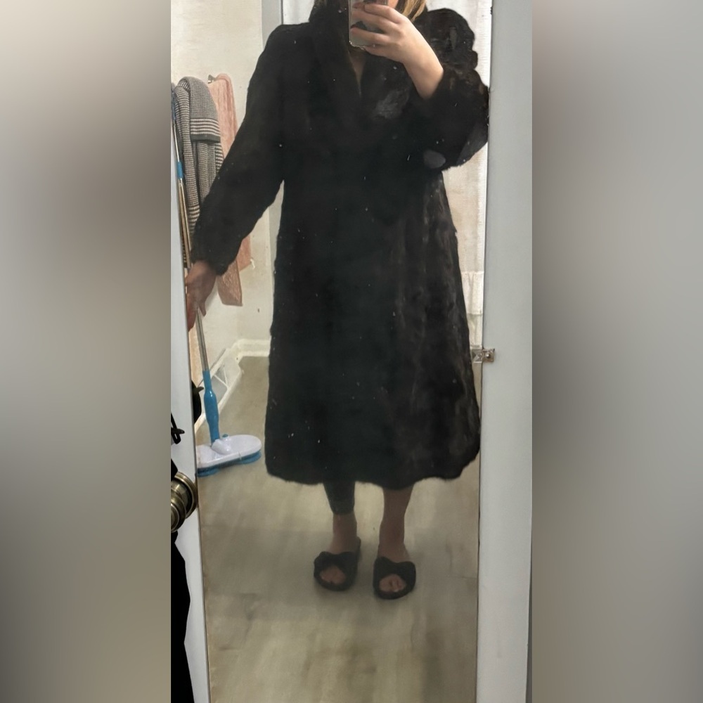 Vintage Saga Mink fur/ Outwear dark brown mink Coat/women size LG-XL (11) - Picture 12 of 17